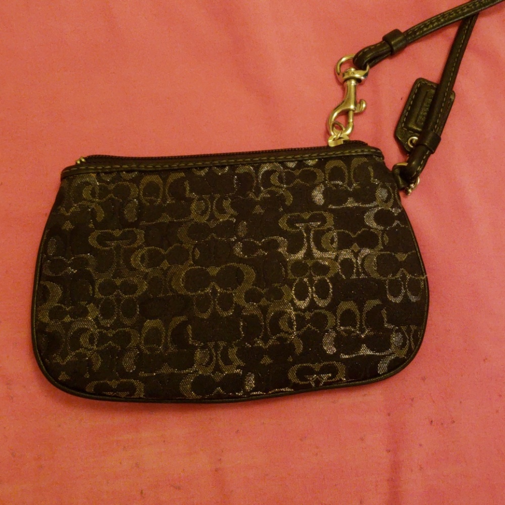 Wristlet